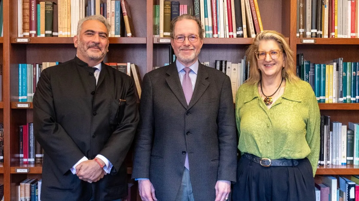 Alumnus Jeffrey Cunard (center) with Professor Rahim Shayegan and Dean Alexandra Minna Stern.