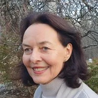 Headshot of Beate Pongratz-Leisten.